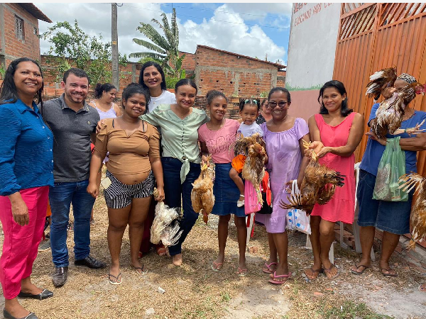 Comunidades Novo Paço e Vila Nazaré recebem proteína pelo PAA em trabalho conjunto da SEMAPA e SEMDES